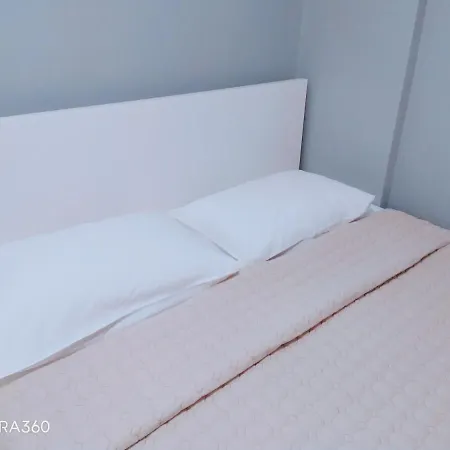 Mezonet R&f. Apartment