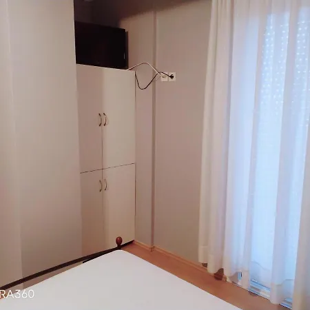 Mezonet R&f. Apartment